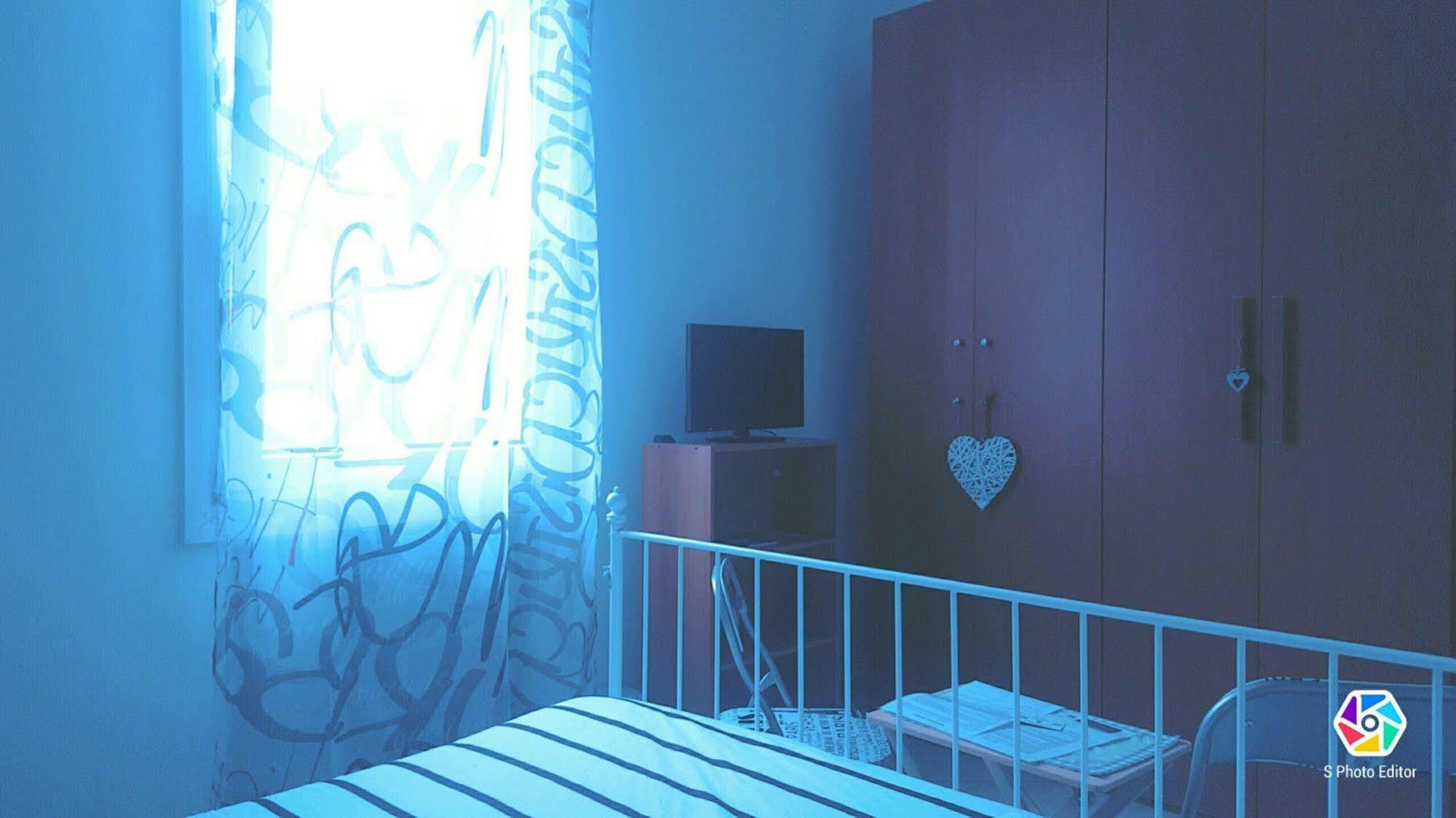 Stazione Centrale Bed & Breakfast Bologna Exterior foto