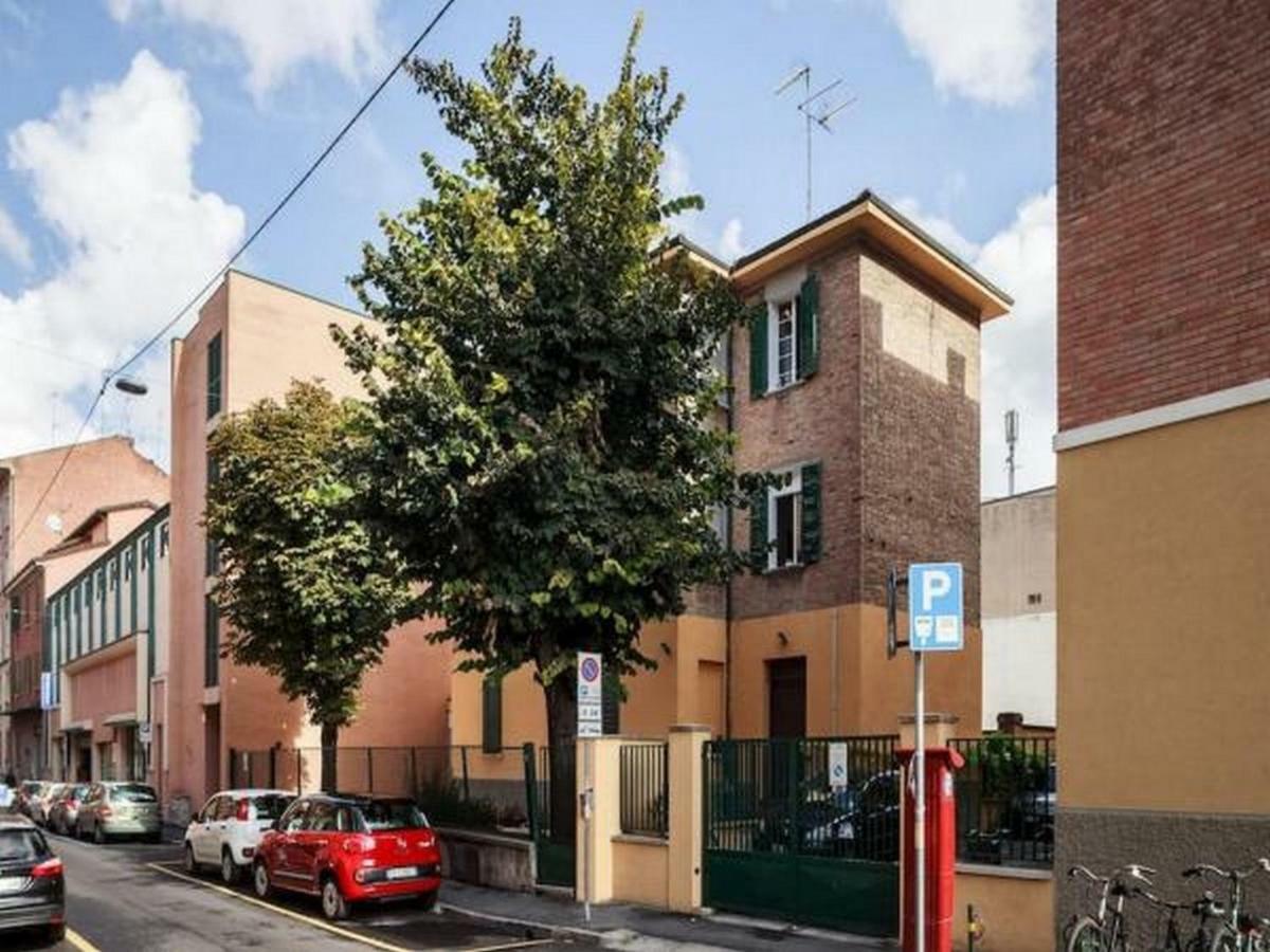 Stazione Centrale Bed & Breakfast Bologna Exterior foto